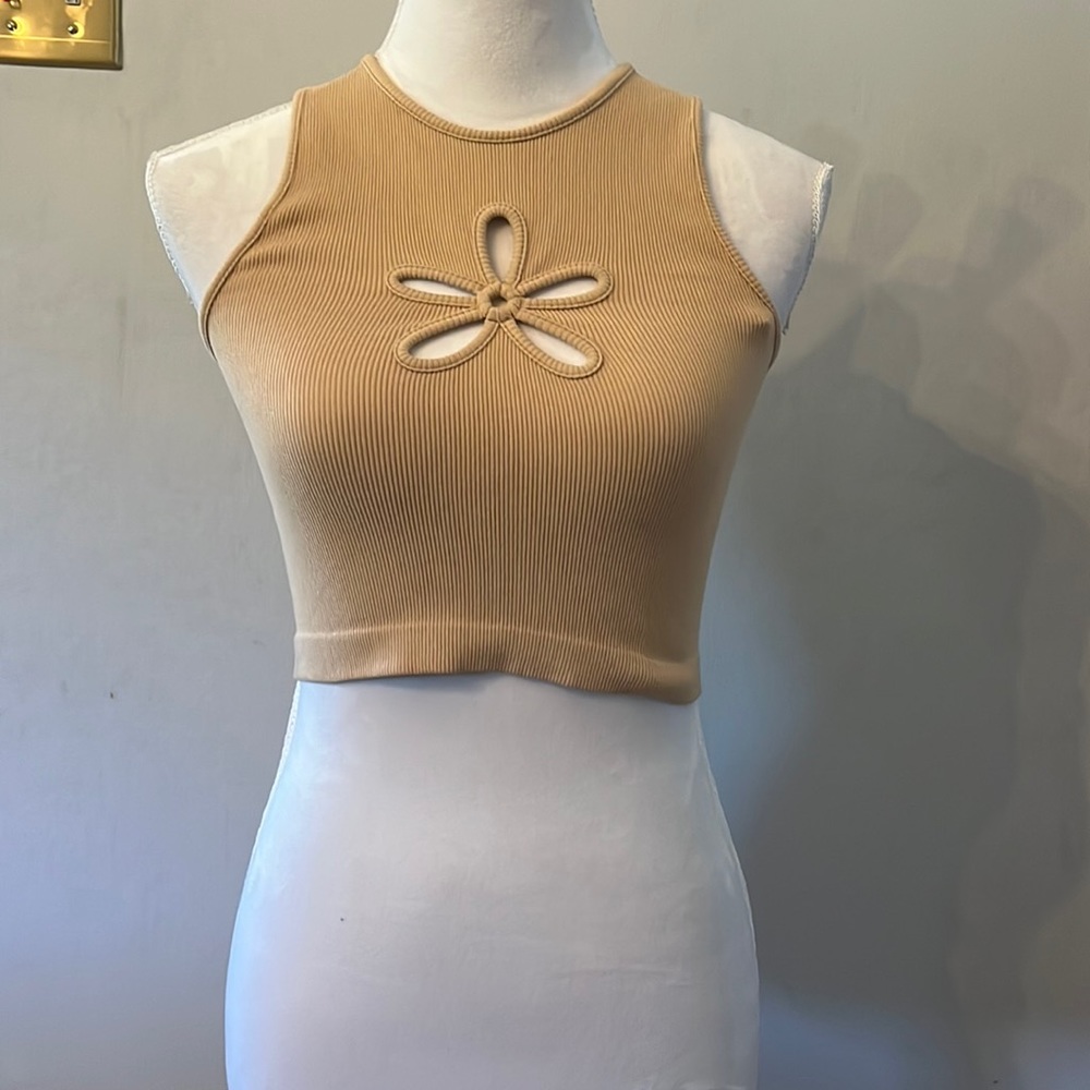 Stretchy athletic cropped tank top